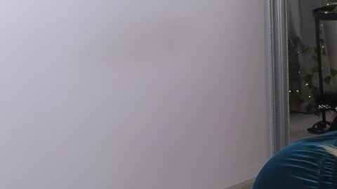 Julia online show from 02/22/25, 08:53