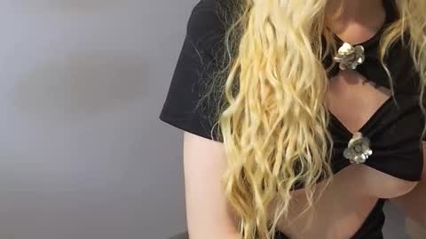 Julia online show from 09/22/25, 07:27