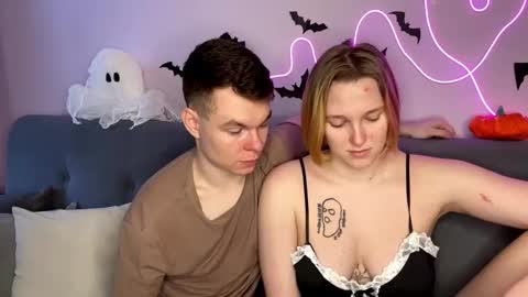 Julie and Thomas online show from 11/02/25, 08:06