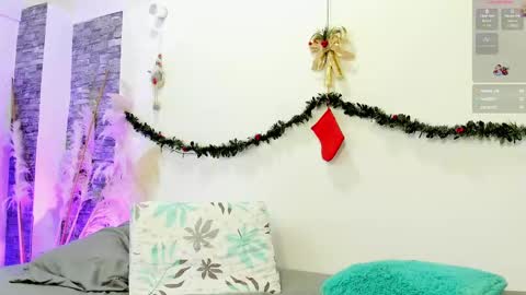 Snapshot of julieta_333 chatting on 01/06/25, 03:51 julieta_333 online show from 01/06/25, 03:51