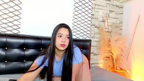 julieta_333 online show from 02/09/26, 11:47