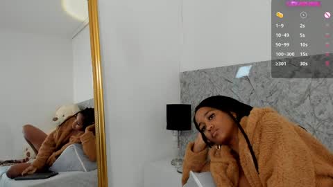 Juli online show from 12/16/24, 12:26