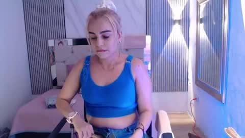 julieta__fox_ online show from 02/28/26, 03:07