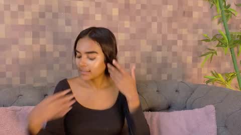 Snapshot of julieta_aguilar chatting on 10/20/25, 08:42 Juli online show from 10/20/25, 08:42