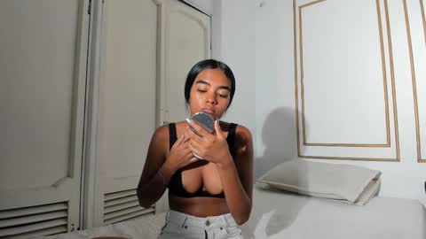 Juli online show from 03/18/26, 07:06