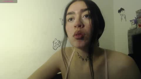 Snapshot of julieta_de_los_angeles chatting on 02/01/26, 09:57 Julieta online show from 02/01/26, 09:57