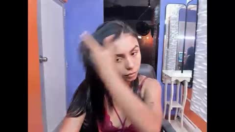 julieta_fn online show from 11/04/25, 02:38