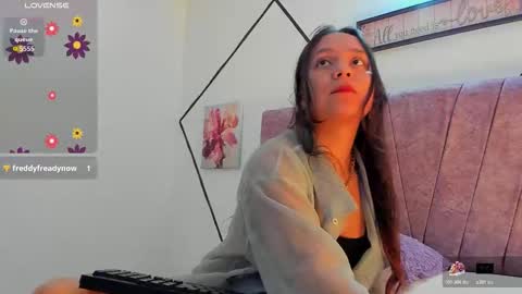 julieta_lein online show from 10/20/25, 11:38