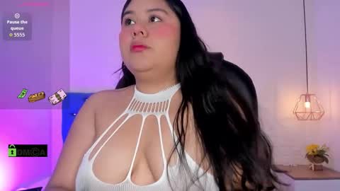 Julieta Mille online show from 11/17/25, 11:38