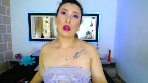 Julieta Rodriguez online show from 12/21/24, 10:19