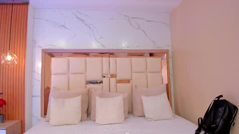     online show from 02/19/26, 10:17