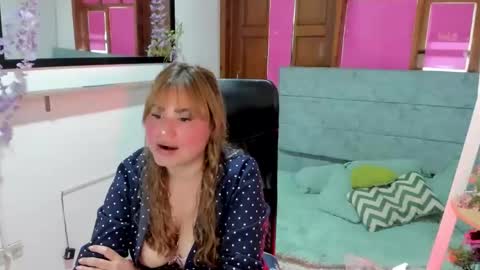 julieta_star69 online show from 06/04/26, 07:31
