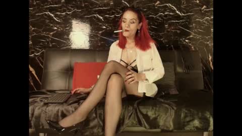 Snapshot of julieta_wall2 chatting on 10/03/25, 03:25 Julieta wall online show from 10/03/25, 03:25