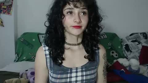 Julieta Jaguar online show from 12/18/24, 01:34