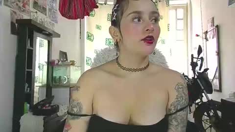 Julieta Jaguar online show from 05/27/26, 02:47