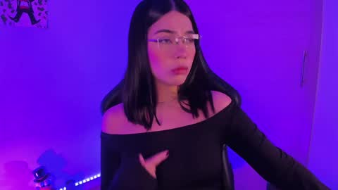 Julieta  online show from 12/05/24, 03:37