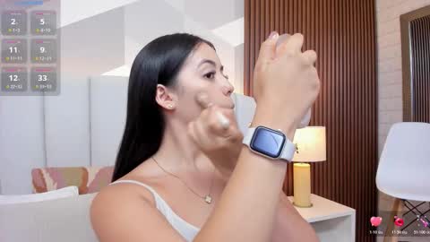 Julieta Santos online show from 11/04/25, 06:51