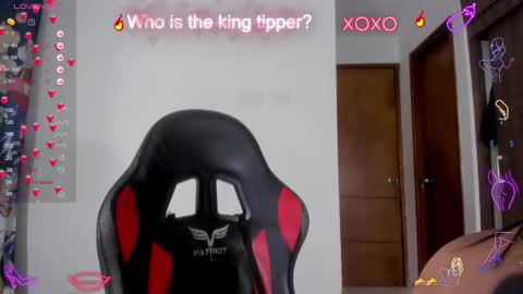 serafelle online show from 02/19/25, 01:40