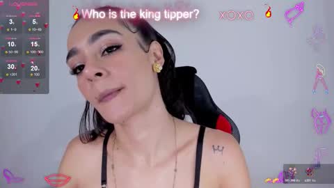 serafelle online show from 10/22/25, 06:40