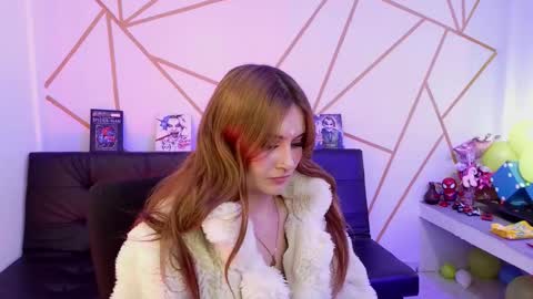 Snapshot of julietathdicapri chatting on 11/30/25, 08:35 JULIANA online show from 11/30/25, 08:35