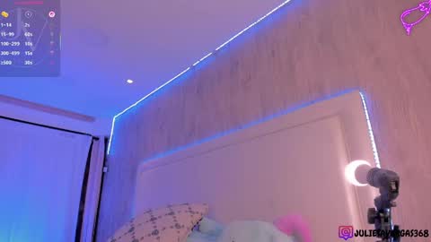 Julieta Vargas online show from 04/19/26, 02:22