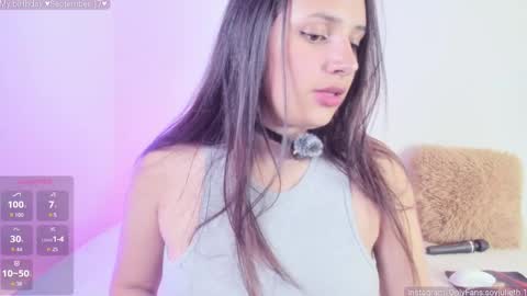 Snapshot of julieth1_ chatting on 10/02/25, 04:03 . online show from 10/02/25, 04:03