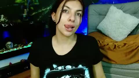 Snapshot of julieth_sex1 chatting on 07/03/26, 09:48 online show from 07/03/26, 09:48