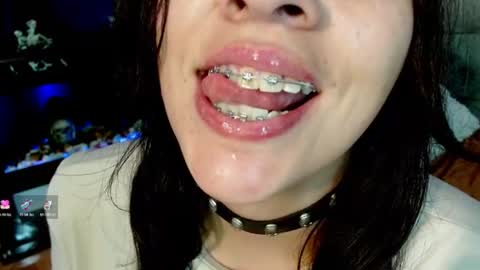 Snapshot of julieth_sex1 chatting on 07/05/26, 09:49 online show from 07/05/26, 09:49