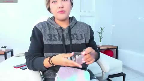 Julietha online show from 02/18/25, 01:43