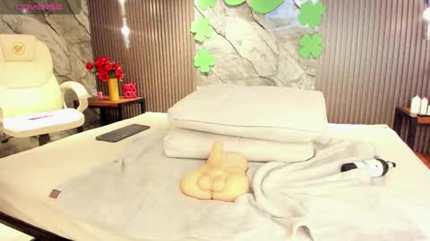 Julietha online show from 03/19/26, 02:04