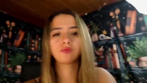 Julietta Jackson online show from 02/10/25, 08:42