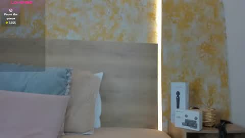 Snapshot of julietta_pink chatting on 07/19/26, 12:09 Julieta online show from 07/19/26, 12:09