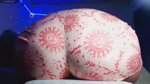 Julietta Big online show from 03/30/26, 12:06