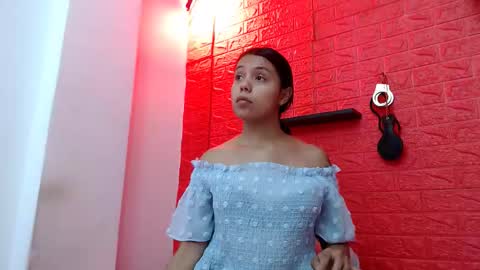 Snapshot of juliette18rose chatting on 02/05/26, 07:40 juliette18rose online show from 02/05/26, 07:40