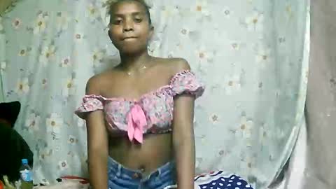 juliette9794 online show from 09/19/25, 05:02