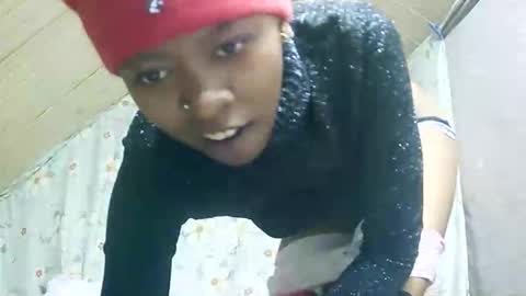 Snapshot of juliette9794 chatting on 09/22/25, 02:24 juliette9794 online show from 09/22/25, 02:24