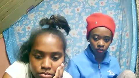 Snapshot of juliette9794 chatting on 09/23/25, 04:21 juliette9794 online show from 09/23/25, 04:21