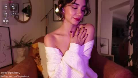 Snapshot of juliette_dee chatting on 02/10/25, 10:19 Juliette Dee online show from 02/10/25, 10:19