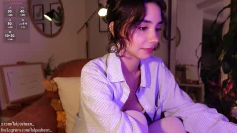 Snapshot of juliette_dee chatting on 02/17/25, 09:30 Juliette Dee online show from 02/17/25, 09:30