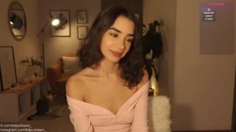 Snapshot of juliette_dee chatting on 09/30/25, 10:37 Juliette Dee online show from 09/30/25, 10:37