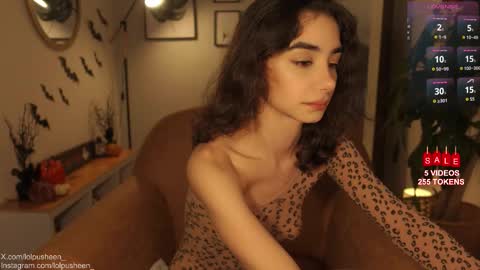 Snapshot of juliette_dee chatting on 10/13/25, 10:43 Juliette Dee online show from 10/13/25, 10:43