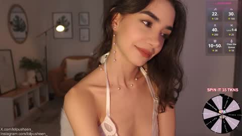 Snapshot of juliette_dee chatting on 11/02/25, 05:15 Juliette Dee online show from 11/02/25, 05:15