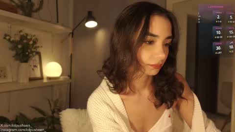 Snapshot of juliette_dee chatting on 11/20/25, 10:31 Juliette Dee online show from 11/20/25, 10:31