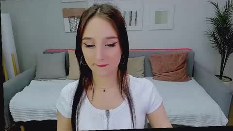Snapshot of juliettemonli chatting on 05/01/26, 07:18 juliettemonli online show from 05/01/26, 07:18