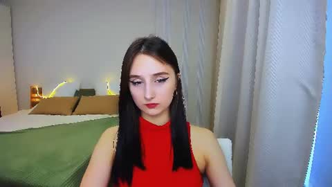 Snapshot of juliettemonli chatting on 06/12/26, 12:04 juliettemonli online show from 06/12/26, 12:04