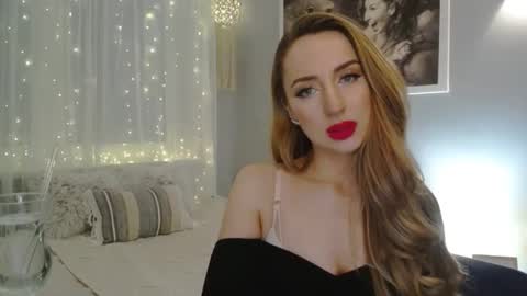 JulietteSensual online show from 01/25/25, 09:35