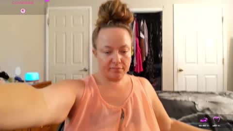 Juli Monroe online show from 09/23/25, 03:04