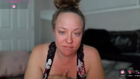 Juli Monroe online show from 11/07/25, 03:06