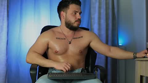 JULiUS   online show from 01/06/25, 10:58