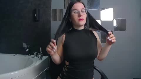 Snapshot of juliyamayers chatting on 02/17/25, 02:20 JuliyaMayers online show from 02/17/25, 02:20